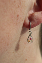 Load image into Gallery viewer, Sprinkle Teardrop Huggies (silver)