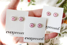 Load image into Gallery viewer, Pink Narcissus (gold/silver)