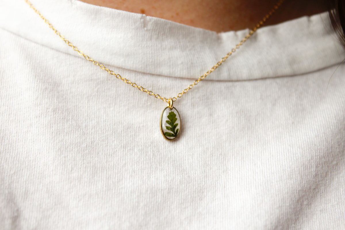 Fern Necklace (gold) – Everpressed