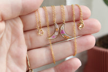 Load image into Gallery viewer, Queen Anne's Lace Moon Necklace (gold)