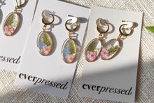 Load image into Gallery viewer, Oval Huggies (gold)