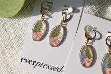 Load image into Gallery viewer, Oval Huggies (gold)