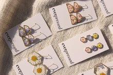 Load image into Gallery viewer, Make Your Own Resin Jewelry Workshop