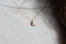 Load image into Gallery viewer, Mixed Flower Mini Moon Necklace (gold)