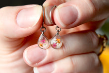 Load image into Gallery viewer, Sprinkle Teardrop Huggies (silver)