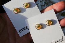 Load image into Gallery viewer, Pink + Orange Queen Anne's Lace Round Studs (silver/gold)