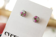Load image into Gallery viewer, Queen Anne's Lace Hexagon Studs (gold)