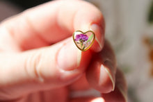 Load image into Gallery viewer, Alyssum Heart Studs (gold)
