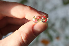 Load image into Gallery viewer, Pink + Red Queen Anne&#39;s Lace Round Studs (silver)
