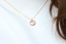 Load image into Gallery viewer, Single Bloom Necklace (gold)
