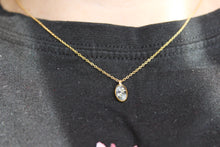 Load image into Gallery viewer, White Bloom Oval Necklace (gold)

