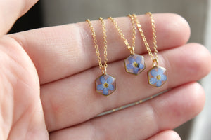 Forget Me Not Hexagon Necklace (gold)