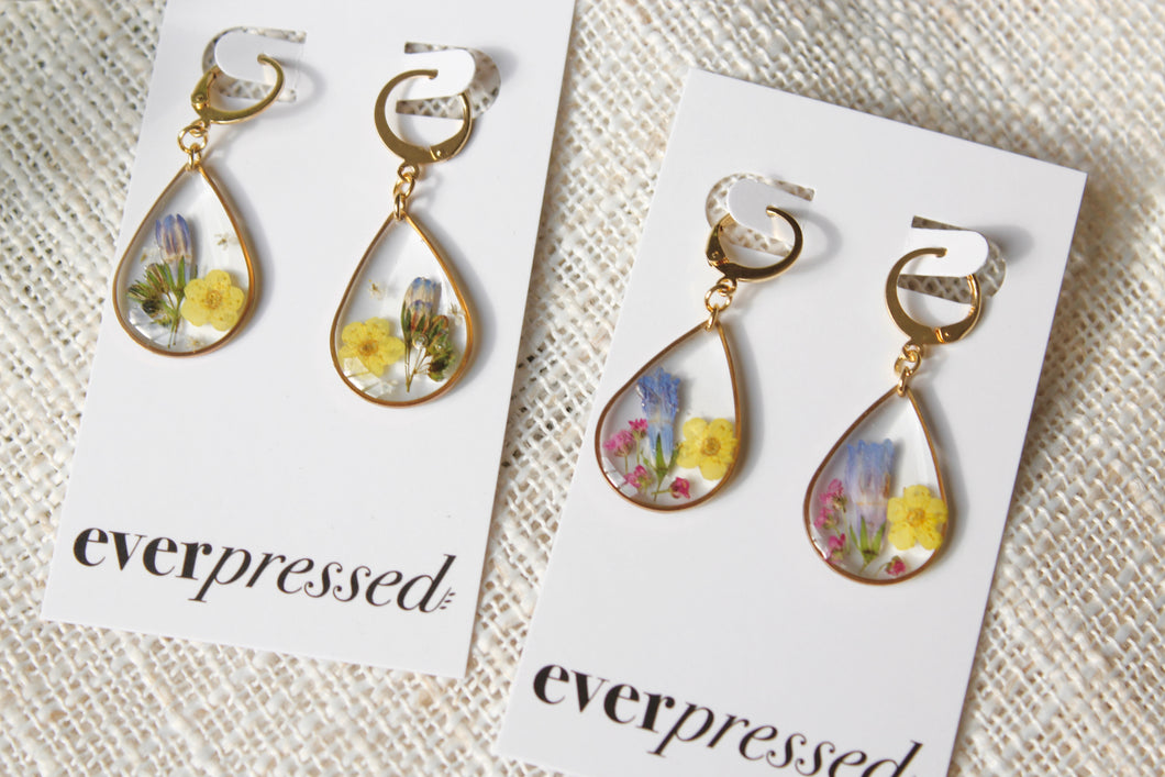 Teardrop Blue Bell Huggies (gold)