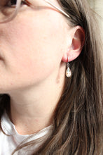 Load image into Gallery viewer, Pink Teardrop/Oval Huggies (silver)
