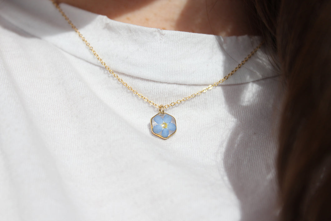 Forget Me Not Hexagon Necklace (gold)